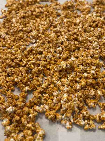 Crispy, golden popcorn coated in a rich, buttery caramel — this homemade caramel corn is sweet, crunchy, and impossible to stop snacking on.