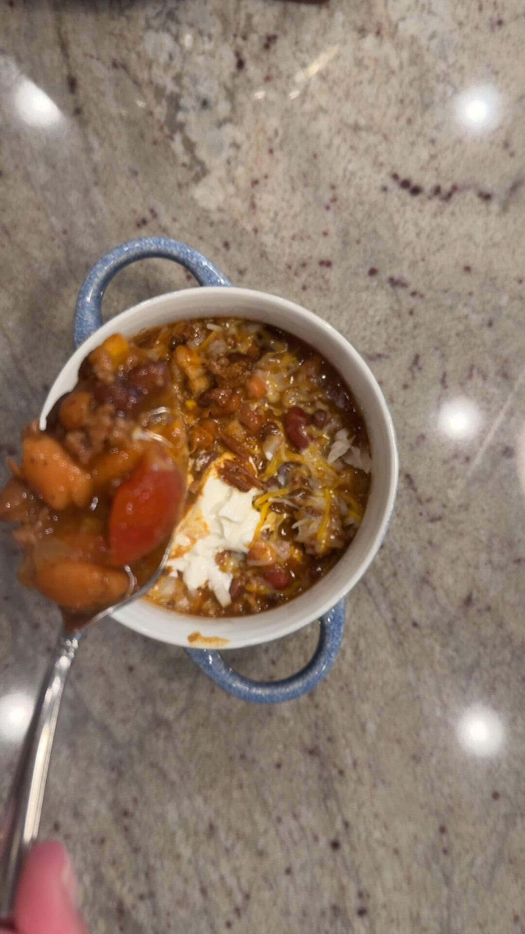 Easy, hearty, smoky, and simmered to perfection — this homemade chili is the ultimate bowl of cozy comfort.
